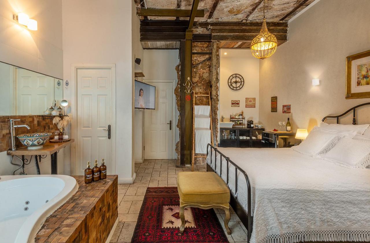 Trieste Neve Tzedek Boutique Suites Tel Aviv Ngoại thất bức ảnh
