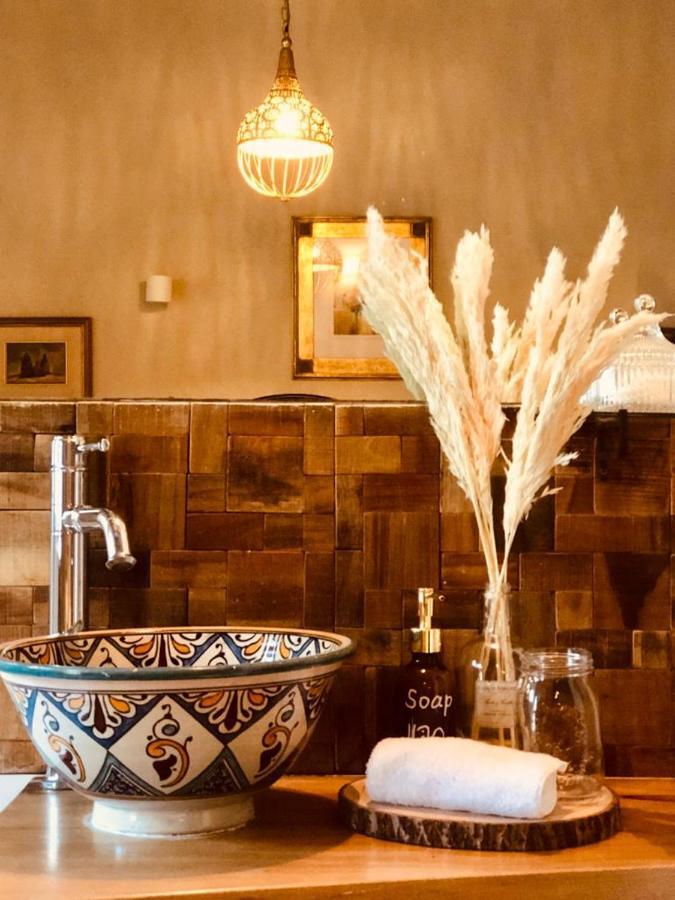 Trieste Neve Tzedek Boutique Suites Tel Aviv Ngoại thất bức ảnh