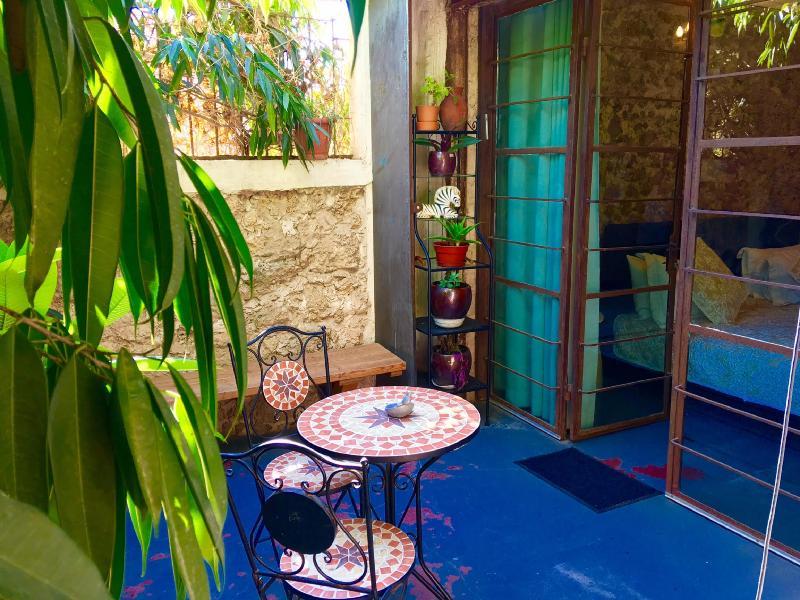 Trieste Neve Tzedek Boutique Suites Tel Aviv Ngoại thất bức ảnh